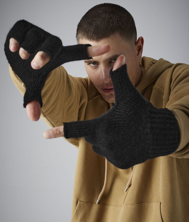 Fingerless gloves