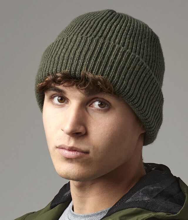 Water-repellent thermal elements beanie