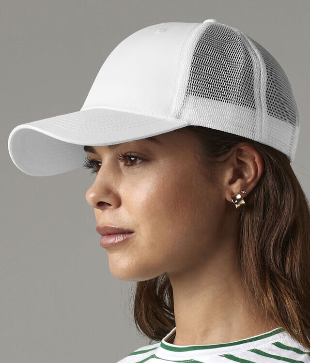 Recycled urbanwear 6-panel snapback trucker