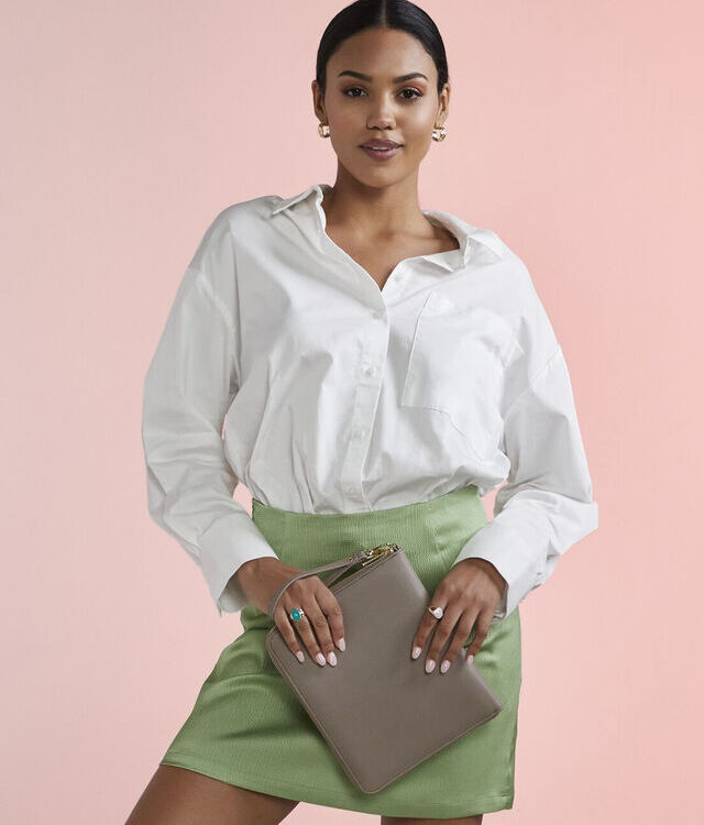 Boutique travel/tech organiser