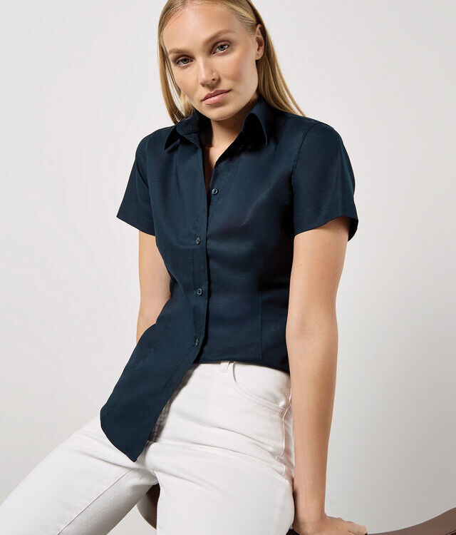 Women's workplace Oxford blouse short-sleeved (tailored fit)
