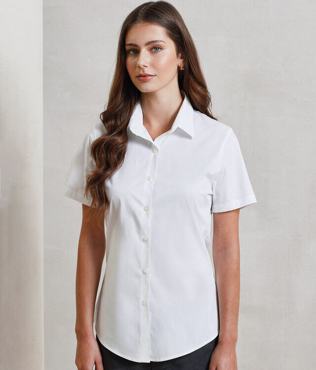 Women's stretch fit cotton poplin short sleeve blouse