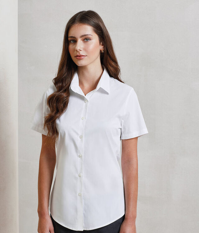 Women's stretch fit cotton poplin short sleeve blouse