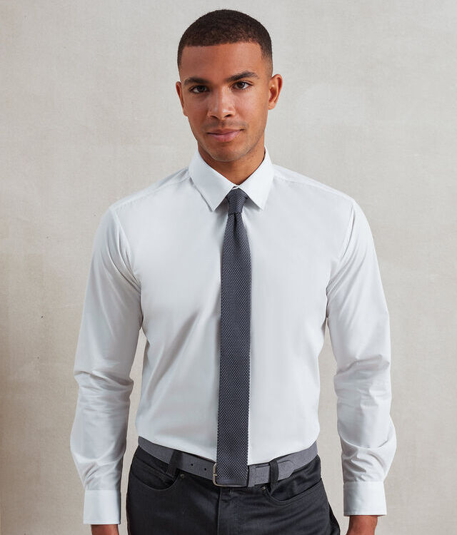 Slim knitted tie