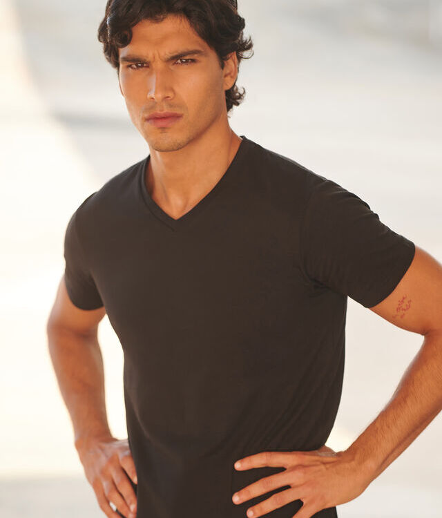 Men's feel good stretch v-neck t-shirt